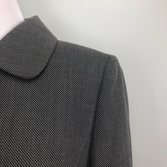 Tahari Arthur S. Levine Button Front Jacket - 8 - Picture 9 of 15